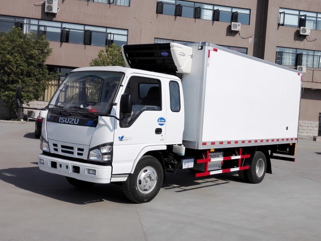 慶鈴五十鈴600P國(guó)五4.6米冷藏車 1.jpg